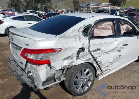 2013 Nissan Sentra Sr z USA, uszkodzony, nr VIN 3N1AB7AP9DL791661